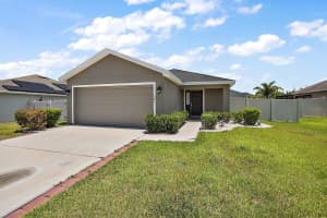 581 Greenshank Dr, HAINES CITY