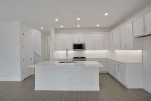 138 BRAGG LANE, LAKEWOOD RANCH, FL 34240 - MLS#MFRG5098948