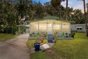 10 COCOS PLUMOSA DRIVE, EUSTIS, FL 32726 Sold 08/12/25