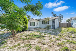 11326 YELLOWWOOD LANE, PORT RICHEY, FL 34668 - MLS#MFRG5099159