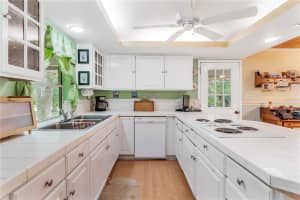 28331 WILLIAMS WOODS ROAD, TAVARES, FL 32778 - MLS#MFRG5099189