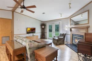 40742 BRIDLE PATH LN, LEESBURG, FL 34788 - MLS#MFRG5099208