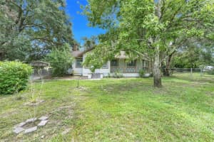 9404 LAKESHORE DRIVE, CLERMONT, FL 34711 - MLS#MFRG5099229