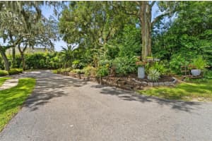 3105 LAKESHORE COURT, EUSTIS, FL 32726 - MLS#MFRG5099238
