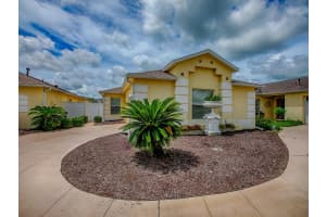 2840 LEICESTER TERRACE, THE VILLAGES, FL 32162 Sold 08/18/25
