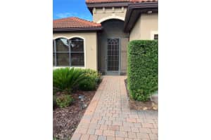 301 CRESTRUN LOOP, LEESBURG, FL 34748 - MLS#MFRG5099292