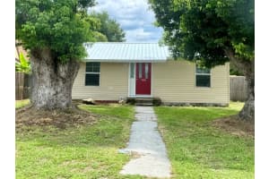 709 DIXIE AVENUE, FRUITLAND PARK, FL 34731 Sold 08/06/25