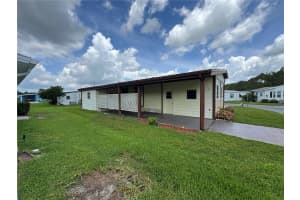 4805 COLONNADES CIR E, LAKELAND, FL 33811 - MLS#MFRG5099299