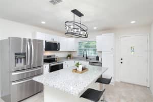 31039 WESTCHESTER AVENUE, SORRENTO, FL 32776 Sold 10/07/25