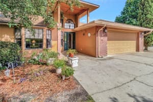 9835 Lakeshore Dr, CLERMONT