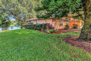 9835 LAKESHORE DRIVE, CLERMONT, FL 34711 - MLS#MFRG5099347