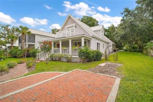 824 MICHIGAN STREET, MOUNT DORA, FL 32757 Sold 10/16/25