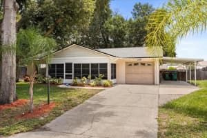 205 Cricket Hollow Ln, EUSTIS
