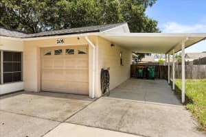 205 CRICKET HOLLOW LANE, EUSTIS, FL 32726 Sold 10/10/25