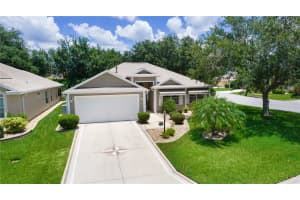 537 THISTLEDOWN WAY, THE VILLAGES, FL 32162 Sold 10/28/25