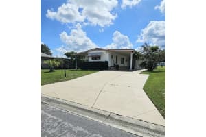 908 Silver Oak Ave, LADY LAKE