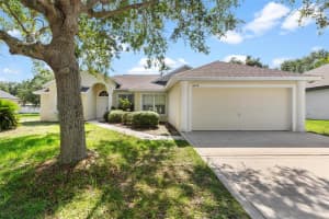 2414 MOONLIGHT LANE, EUSTIS, FL 32726 - MLS#MFRG5099605
