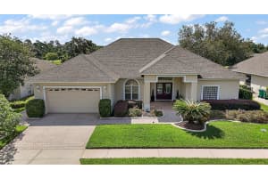 1720 Edgewater Dr, Mt Dora, FL 32757, Sold 08/27/25