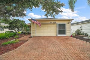 1045 MEADOWBEND DRIVE, LEESBURG, FL 34748 - MLS#MFRG5099689
