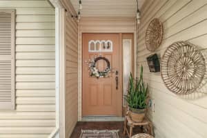 1045 MEADOWBEND DRIVE, LEESBURG, FL 34748 - MLS#MFRG5099689