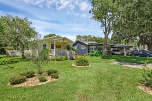 215 PENNSYLVANIA AVENUE, WINTER GARDEN, FL 34787 Sold 08/07/25
