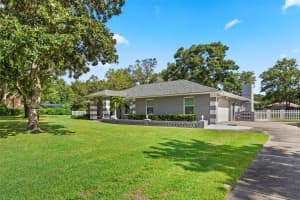 423 SPRING HOLLOW BOULEVARD, APOPKA, FL 32712 - MLS#MFRG5099733