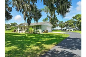32721 LAKE EUSTIS DRIVE, TAVARES, FL 32778 - MLS#MFRG5099773