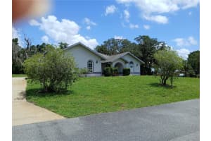 5272 County Road 114d, WILDWOOD