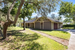 2357 Pine St, OVIEDO