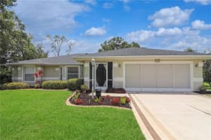 21605 King Henry Ave, LEESBURG