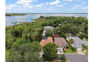 633 SANDLAKE COURT, MOUNT DORA, FL 32757 - MLS#MFRG5100079
