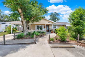 304 IONA AVENUE, FRUITLAND PARK, FL 34731 - MLS#MFRG5100197