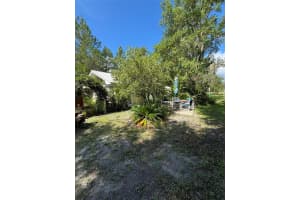 560 OWENS LANE, UMATILLA, FL 32784 Sold 10/24/25