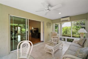 2355 GLADE RUN, THE VILLAGES, FL 32162 Sold 11/14/25