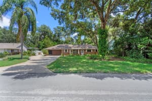 33202 FAIRWAY ROAD, LEESBURG, FL 34788 Sold 10/28/25