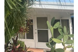 240 RUE DE FONTAINE, TAVARES, FL 32778 - MLS#MFRG5100337