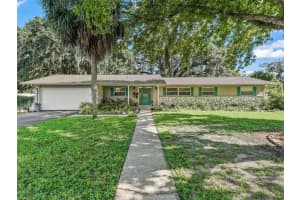 4872 County Road 117a, WILDWOOD
