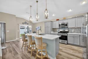 1674 VANBECK CIRCLE, THE VILLAGES, FL 32163 - MLS#MFRG5100594