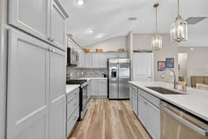 1674 VANBECK CIRCLE, THE VILLAGES, FL 32163 - MLS#MFRG5100594