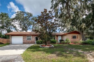 3105 Garden Rd, EUSTIS