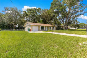 998 HIBISCUS STREET, LADY LAKE, FL 32159 - MLS#MFRG5100658