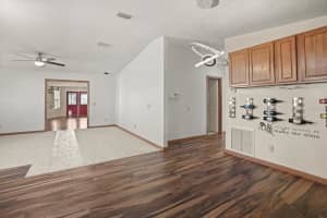 1833 SCHWARTZ BOULEVARD, LADY LAKE, FL 32159 - MLS#MFRG5100673