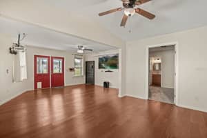 1833 SCHWARTZ BOULEVARD, LADY LAKE, FL 32159 - MLS#MFRG5100673