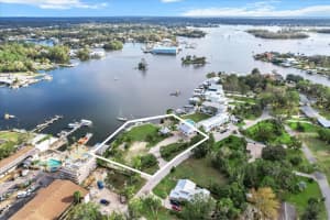 519 Nw 7th Ave, CRYSTAL RIVER