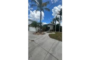 1095 STONEY POINT, CRYSTAL RIVER, FL 34429 - MLS#MFRG5100755