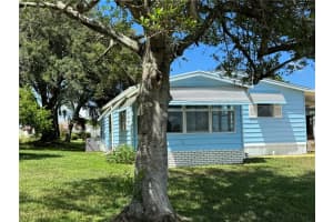 1522 Hillcrest Dr, LADY LAKE