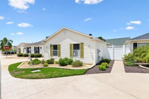 863 DRAKESWOOD AVENUE, THE VILLAGES, FL 32162 Sold 10/08/25