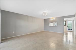 2431 BAYSHORE GARDENS PARKWAY, BRADENTON, FL 34207 - MLS#MFRG5100962
