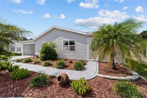 724 Prado Dr, THE VILLAGES
