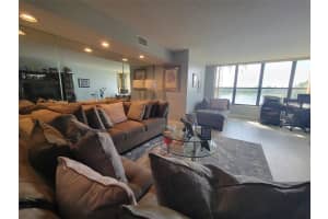 2907 CARAMBOLA CIRCLE, POMPANO BEACH, FL 33066 - MLS#MFRG5101022